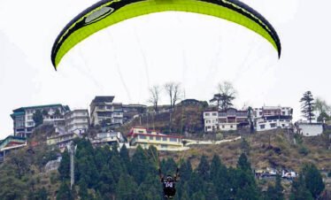 Paragliding Flight Near Mussoorie lake, Dhobi Ghat