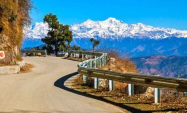 Majestic view of Himalayas from Mussoorie Road