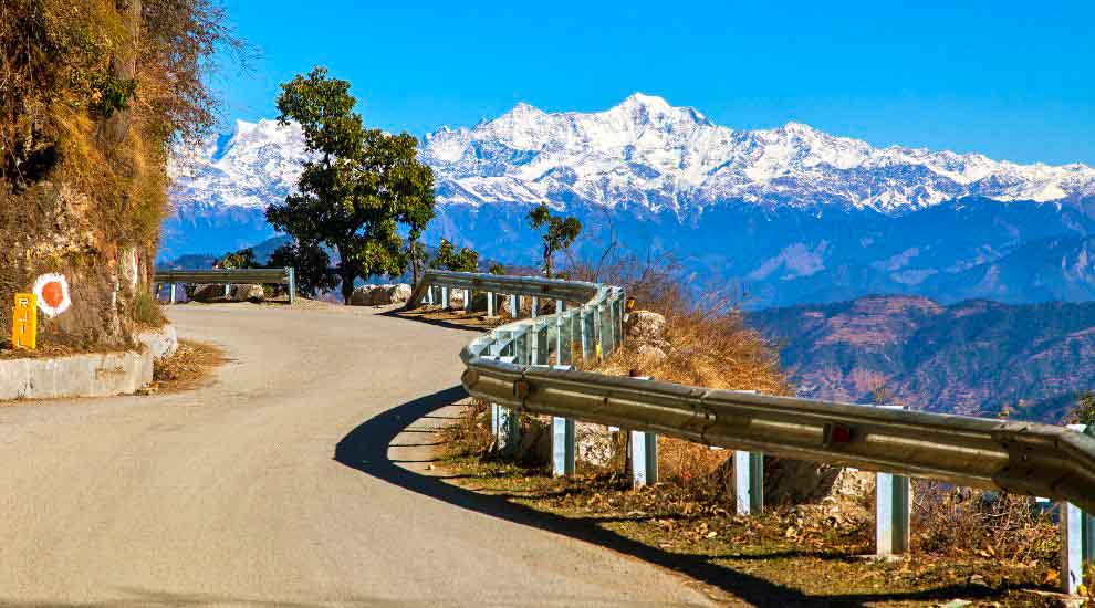 Majestic view of Himalayas from Mussoorie Road