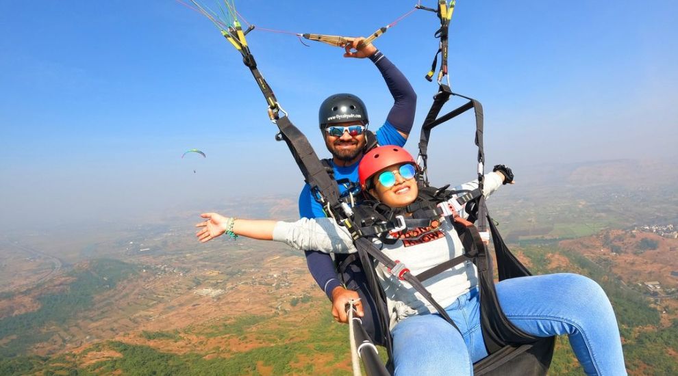 Paragliding at kamshet Booking