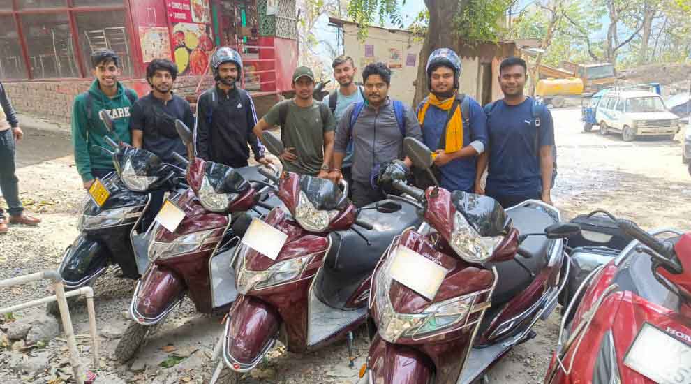 Scooty Rent in Rishikesh