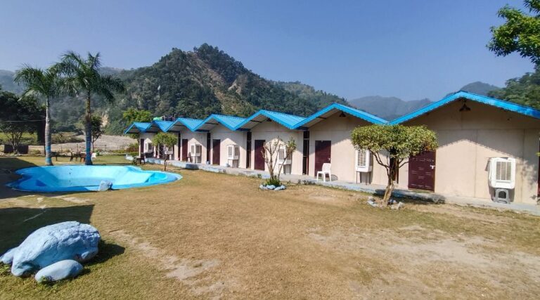 The Palm View Resort AC Cottages