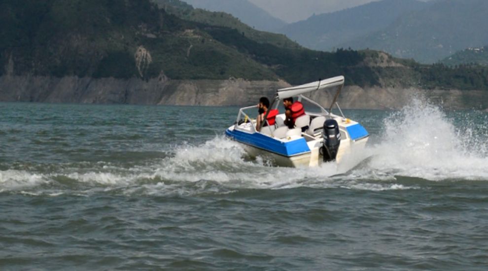 Speed Boating in Tehri Lake Uttarakhand