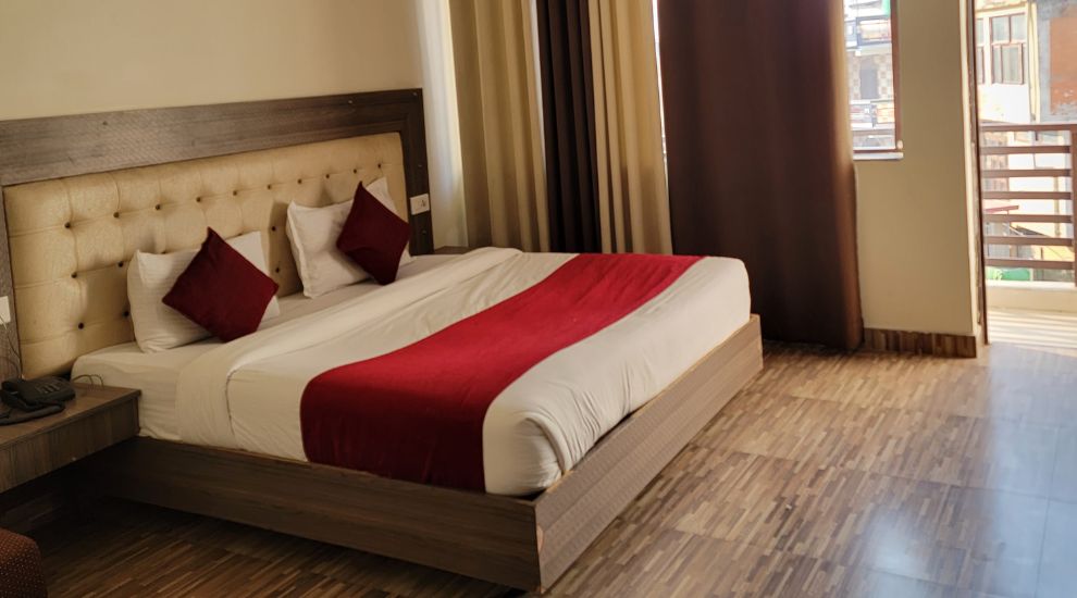 Hotel Trihari Room in Rishikesh