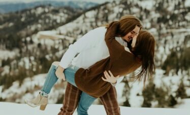 Auli trip package for couple