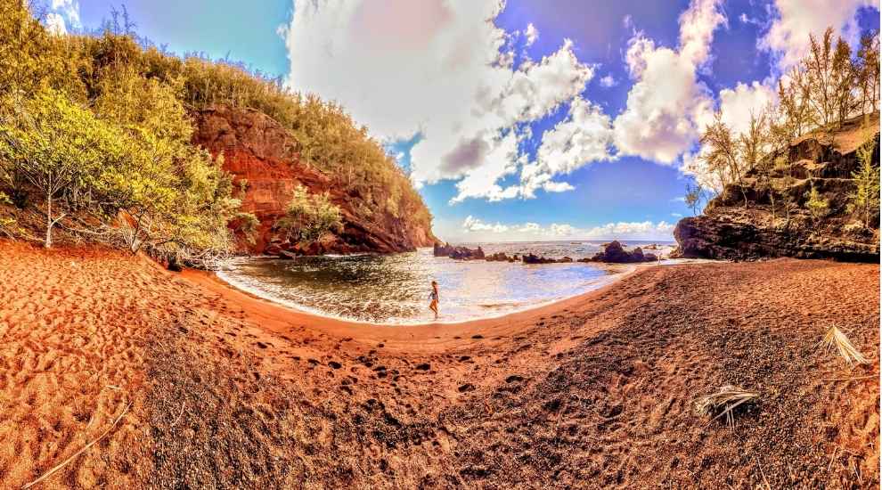 Red Sand Beach (Kaihalulu Beach)